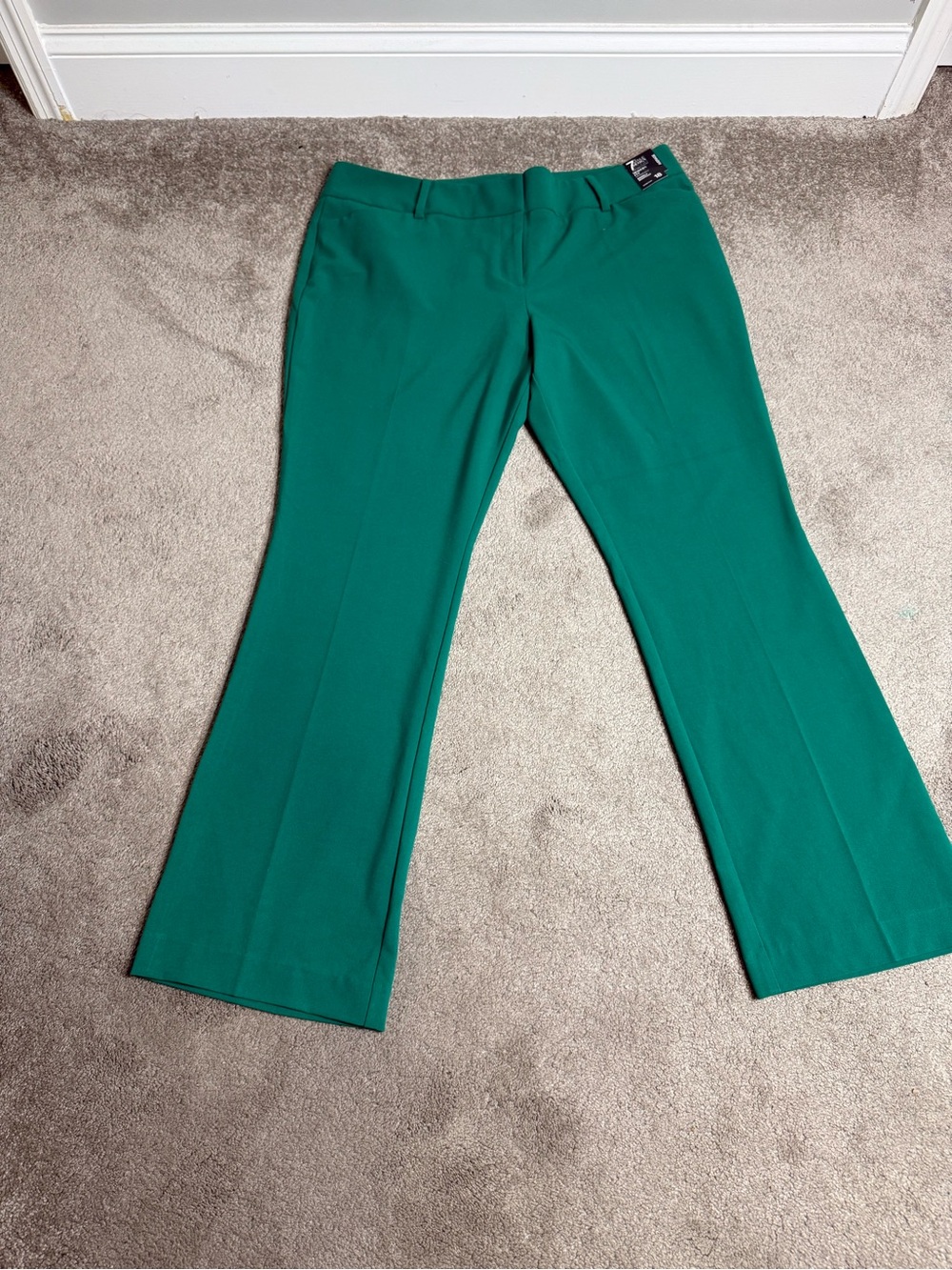 New York & Company Emerald Green Dress Pants